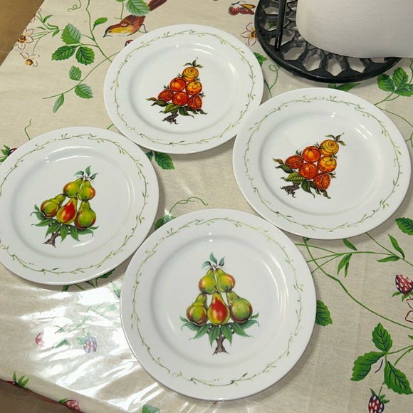 Vintage Colonial Williamsburg salad plates- set of four - Picture 2 of 13